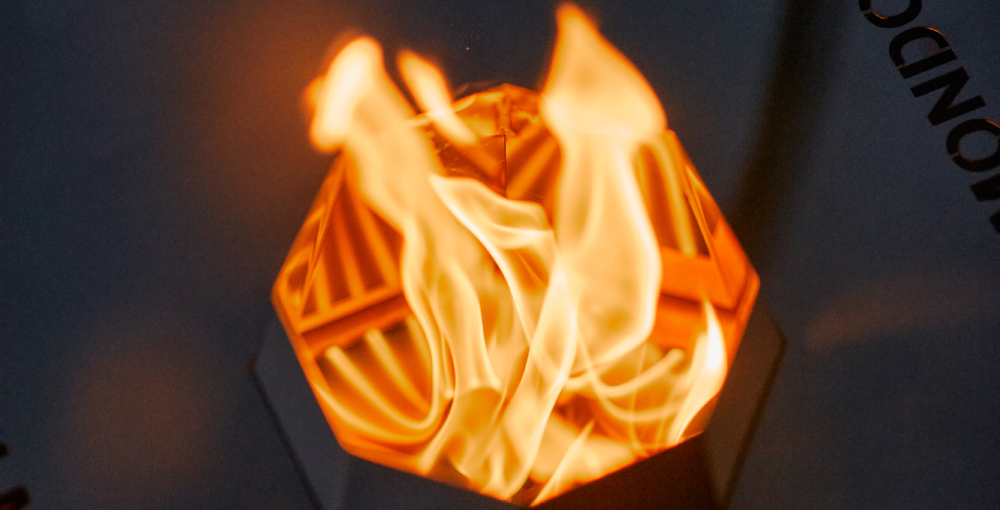 Flamme von Pelmondo Feuerstellen und Feuerschalen
